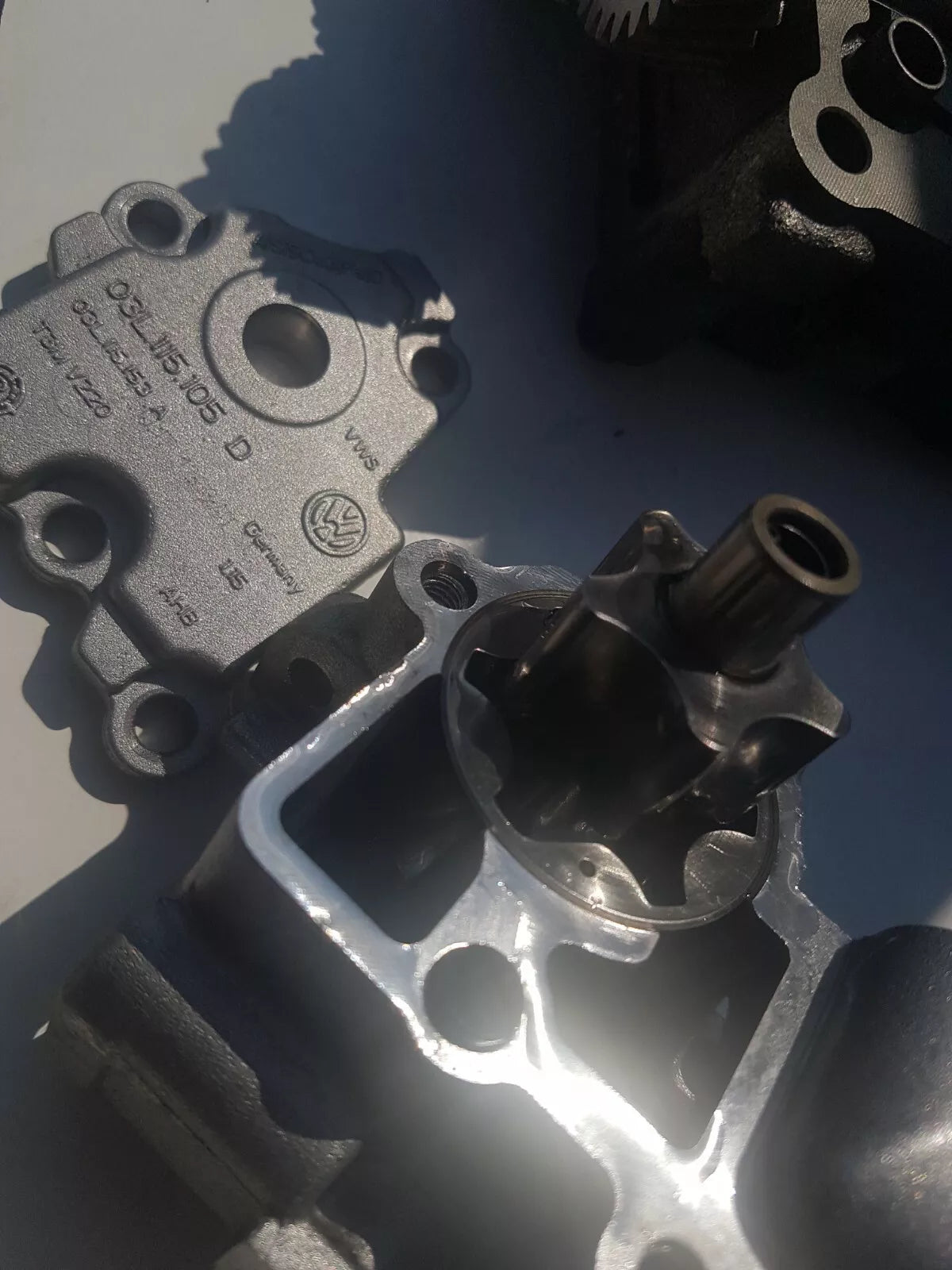Q5 UPGRADED OIL PUMP & BALANCE SHAFT 2.0 TDI 03L103295D 03L115105D cch cfc CGL