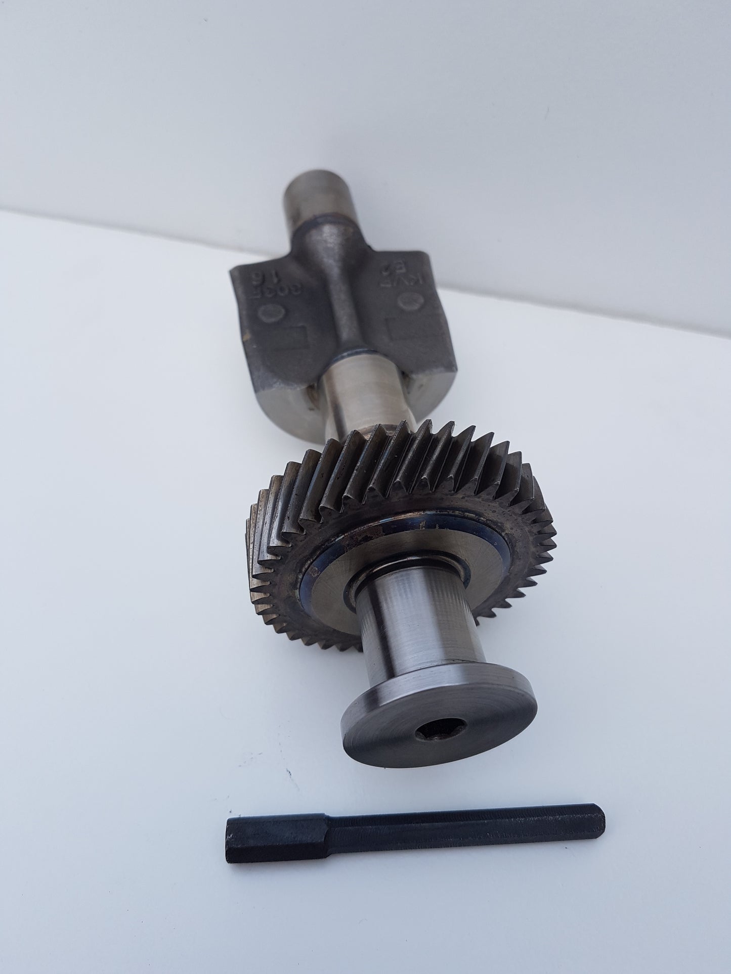 VW AUDI 2.0 TDI Oil pump Drive Balance Shaft Gear Driven 2006-2009