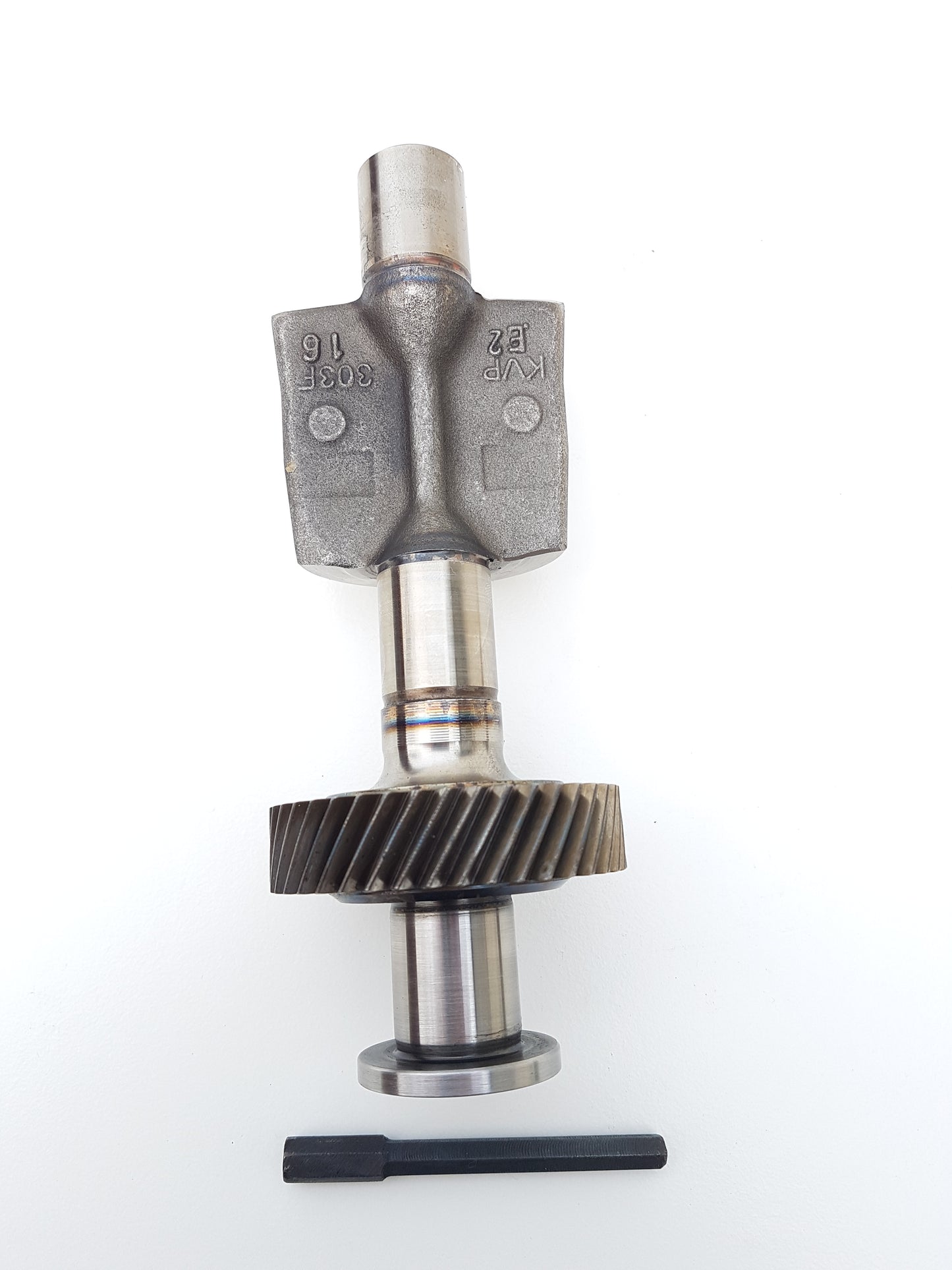 VW AUDI 2.0 TDI Oil pump Drive Balance Shaft Gear Driven 2006-2009