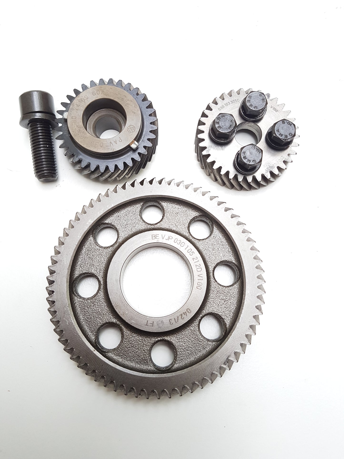 3x gears for oil pump 2.0 tdi 03g103850 03g103305C GENUINE TIMING GEARs cranksha