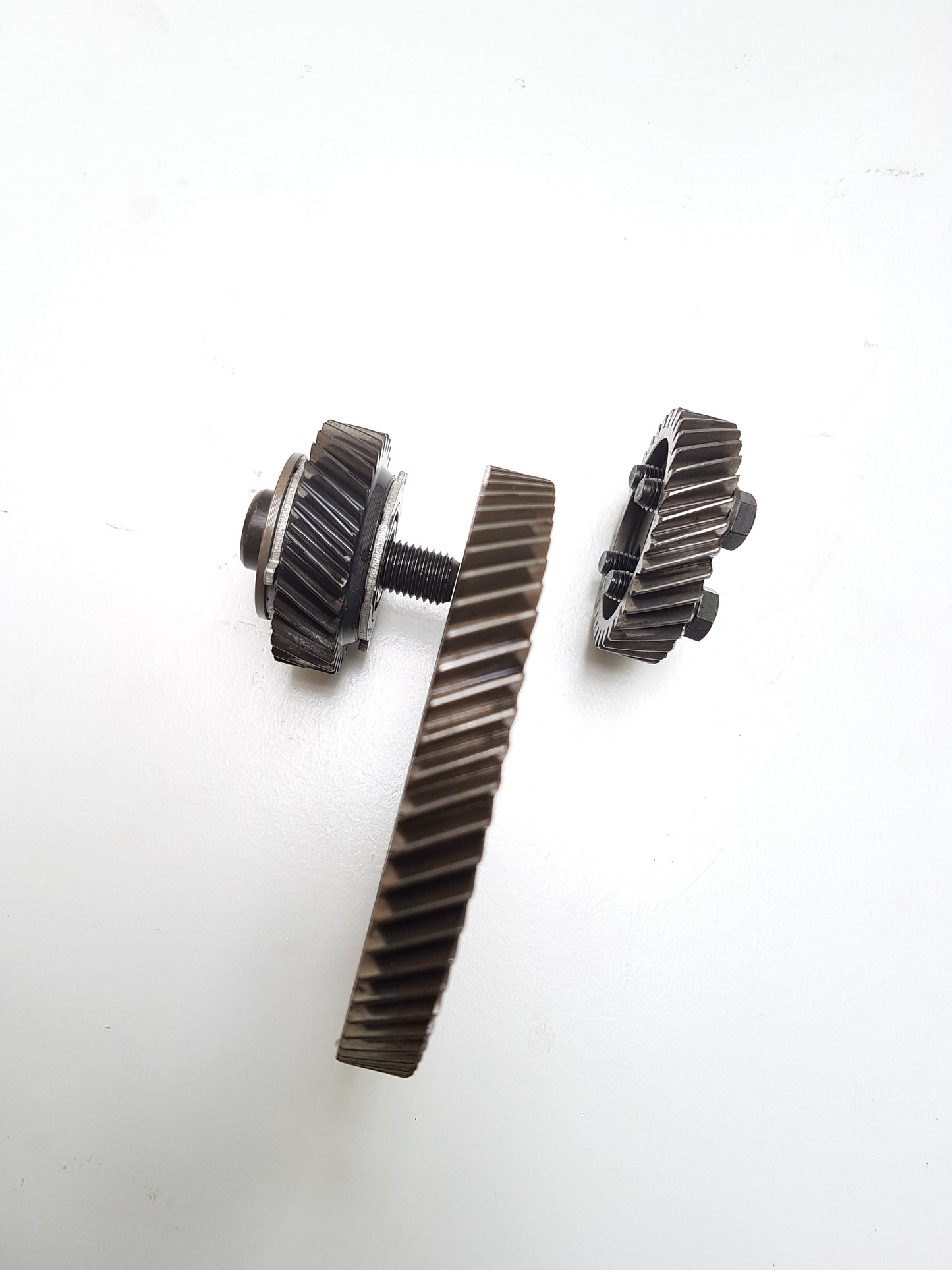 3x gears for oil pump 2.0 tdi 03g103850 03g103305C GENUINE TIMING GEARs cranksha