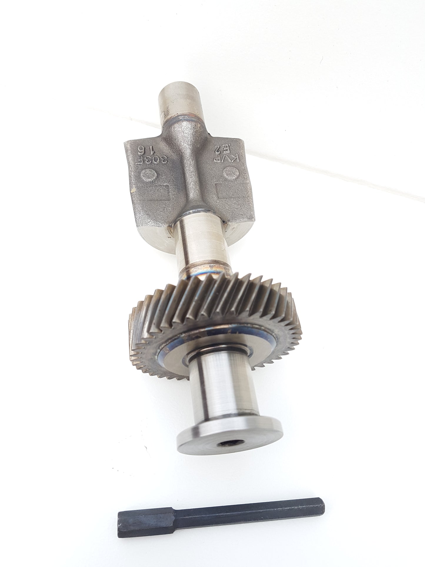VW AUDI 2.0 TDI Oil pump Drive Balance Shaft Gear Driven 2006-2009