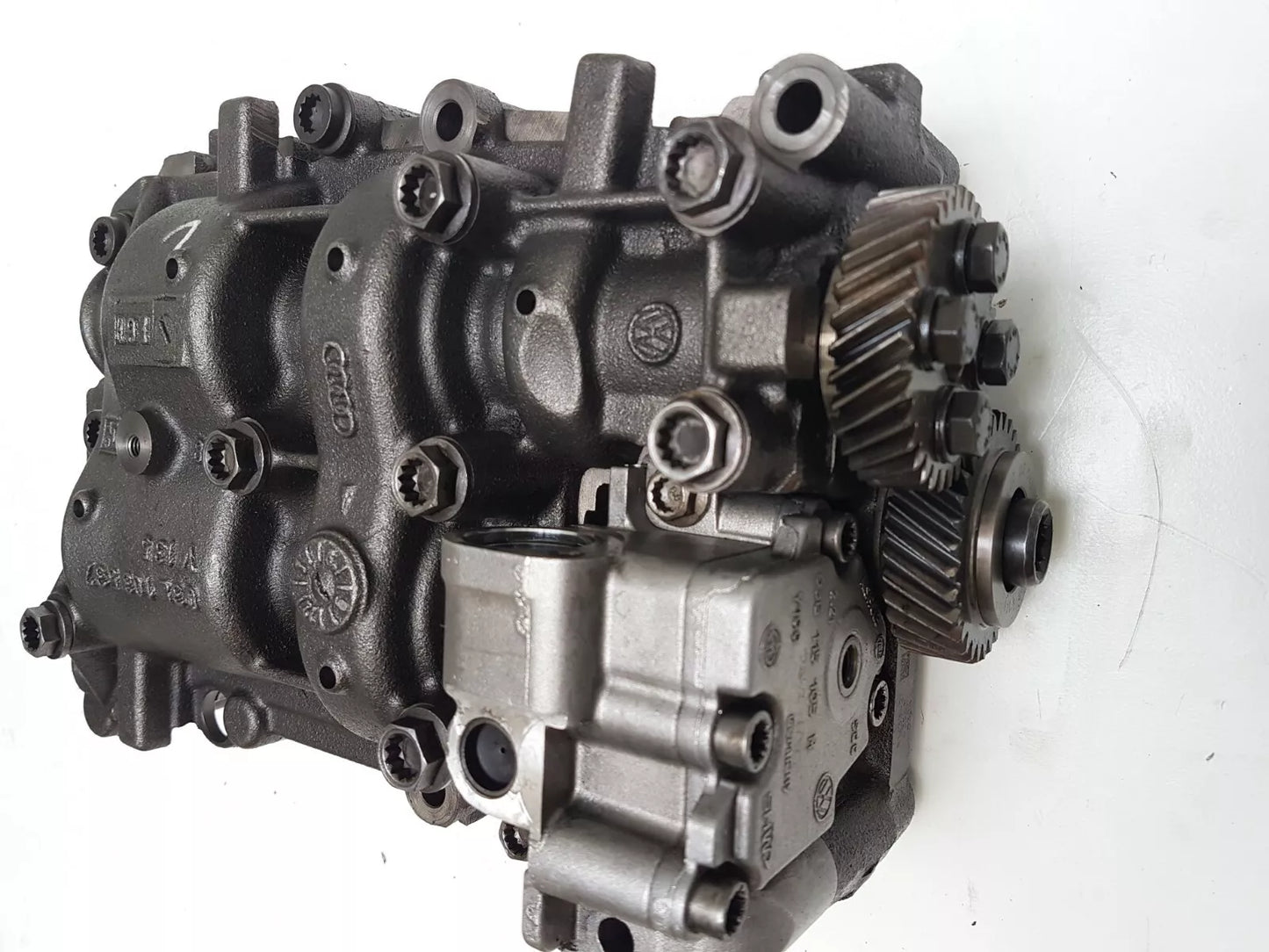 Audi A4 A6 Q5 TT UPGRADED OIL PUMP & BALANCE SHAFT 2.0 TDI 03L103535 3 years