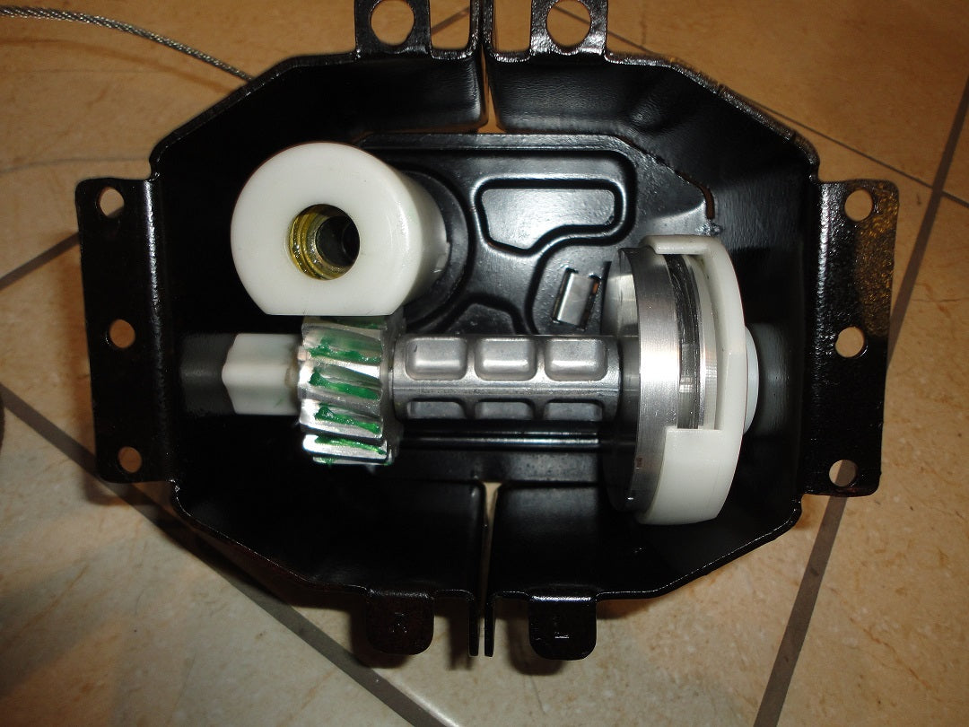 Recondition stronger than original spare wheel carrier with aluminium gear and aluminium reel